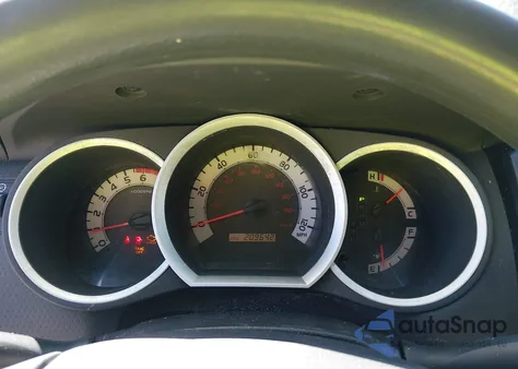 2015 Toyota Tacoma z USA, uszkodzony, nr VIN 5TFTX4CN6FX067001